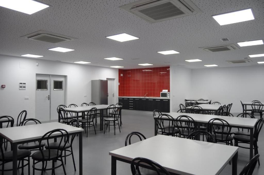 Hostel Divino Morales Arroyo de la Luz 外观 照片