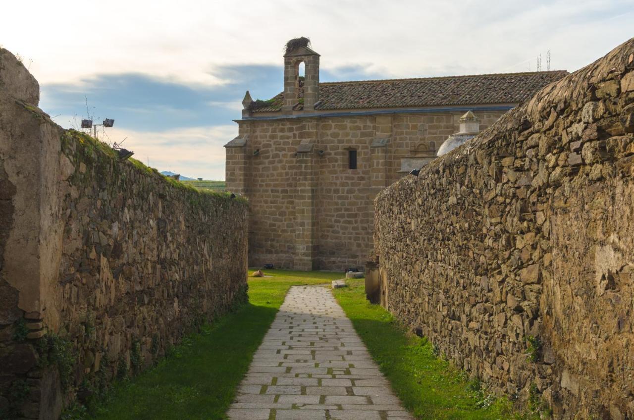 Hostel Divino Morales Arroyo de la Luz 外观 照片